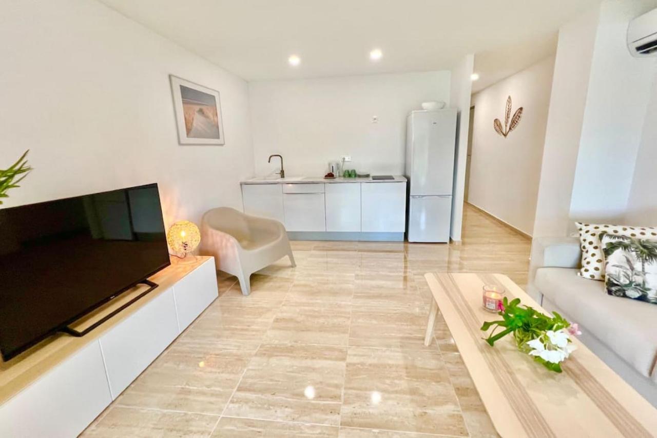 Maracuja 7, Orient Bay Village, Walkable Beach At 100M المظهر الخارجي الصورة